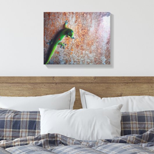 Green Gecko Canvas Print (Insitu (Slaapkamer))