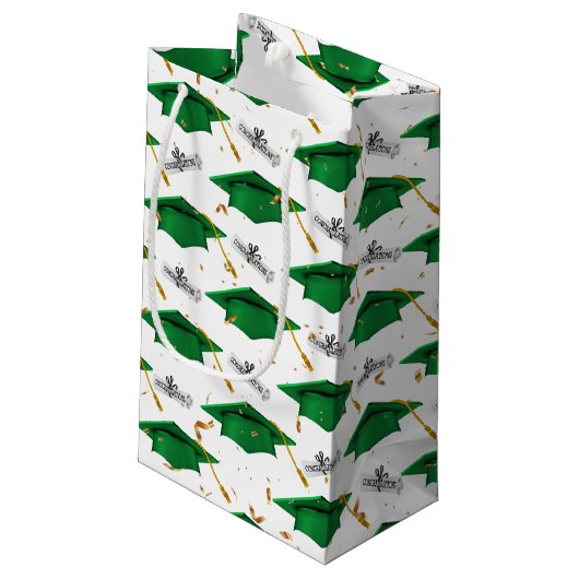 Green Graduation Caps with Diplomas Klein Cadeauzakje (Achterkant Gekanteld)