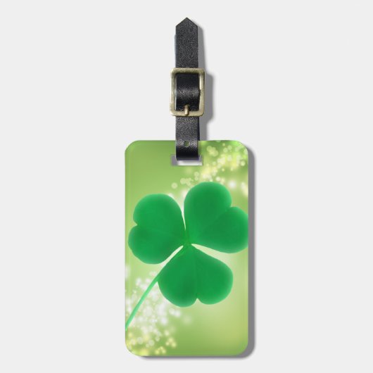 Green Irish Clover Elegant Bokeh Sparkles Custom Bagagelabel (Voorkant verticaal)