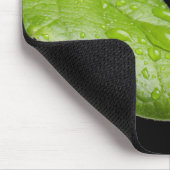 Green Leaf en Raindrops Mousepad Muismat (Hoek)