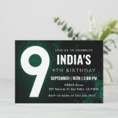 Green Neon 9e anniversaire Invitation (Debout devant)