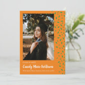 Green Orange Confetti Graduation Faire-part (Debout devant)