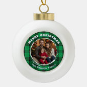Green Personalized Family Photo Plaid Pattern Keramische Bal Ornament (Voorkant)
