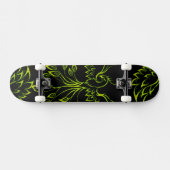 Green Phoenix stijgt op zwart Skateboard (Horizontaal)