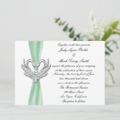 Green Ribbon Silver Swans Invitation Kaart (Staand voorkant)