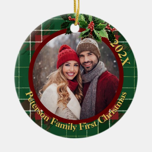 Green Scottish Plaid | Onze eerste kerstfoto Keramisch Ornament (Voorkant)