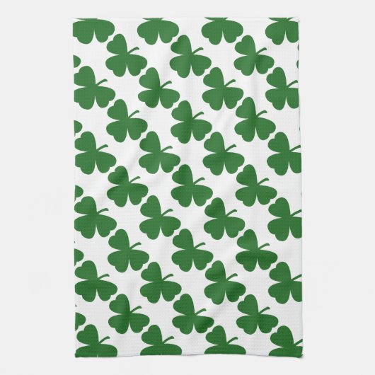 Green Shamrocks St. Patrick's Day Theedoek (Verticaal)