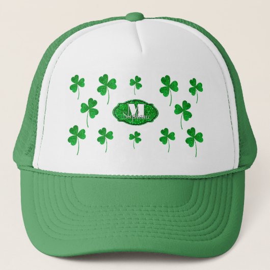 Green Sparkly Shamrocks Monogrammed St Patrick Trucker Pet (Voorkant)