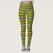 Green Tan Yellow Chevron Pattern Burlap Kijk Leggings (Voorkant)