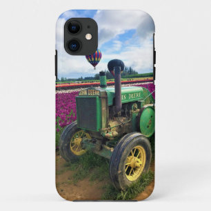 Green Tractor in Tulip Field, Oregon iPhone 11 Hoesje