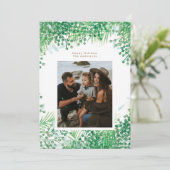 Green Winter Berries Noël Carte photo de vacances (Debout devant)