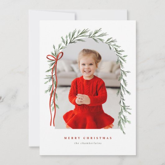 Greenery Arch & Bow Elegant Script Foto Kerstmis Feestdagenkaart (Voorkant)