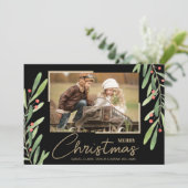 Greenery Berries kerstfoto Feestdagenkaart (Staand voorkant)