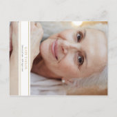 Greenery Celebration of Life Photo Invitation Aankondigingskaart (Achterkant)