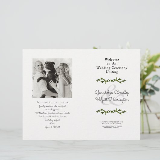 Greenery Vines Folded Photo Wedding Program (Staand voorkant)