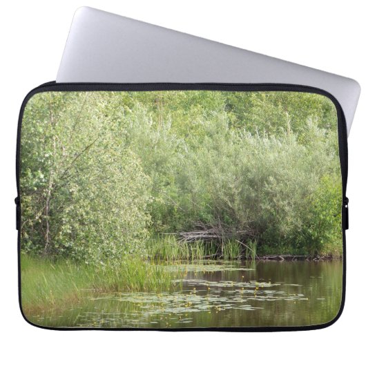 Greenhill Pond Laptop Sleeve (Voorkant)