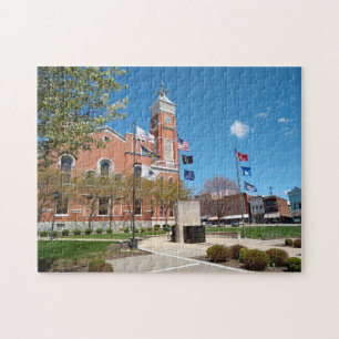 Greensburg Indiana Courthouse puzzle in Springtime Legpuzzel