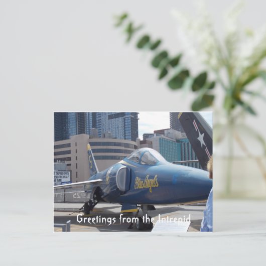 Greetings from the Intrepid postcard 1 Briefkaart (Staand voorkant)