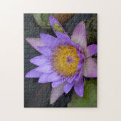 grenouille verte sur un puzzle de lièvres pourpre (Vertical)