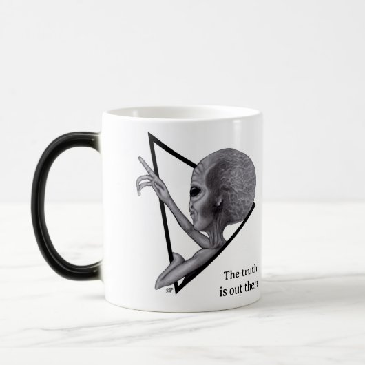 Grey Alien, de waarheid is er Magische Mok (Links)