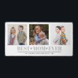 Grey BEST MOM JAMAIS collage 3 Photo BLUE Hearts<br><div class="desc">Surprenez votre mère avec ce tapis de bureau significatif! ! Conçu pour apporter une touche de chaleur personnelle et des souvenirs chéris à votre espace de travail, ce tapis de bureau présente trois photos carrés avec la citation "BEST MOM HEARTS" élégamment affiché dans une police serif classique en gris. Compléter...</div>
