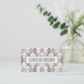 Grey Damask Carte de visite de rendez-vous moderne (Debout devant)