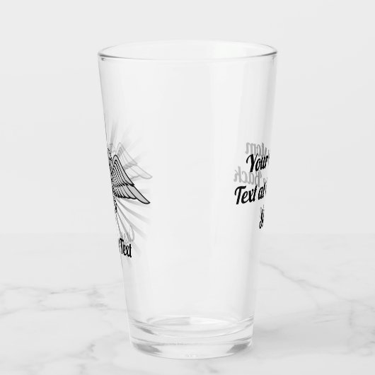 Grey Eagle met twee glazen koppen (Links)