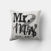 Grey Faux Wood M. et Mme la Mariage Coussin (Verso)