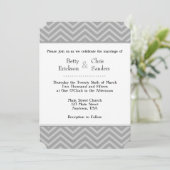 Grey Grey Chevron Invitations de mariage (Debout devant)