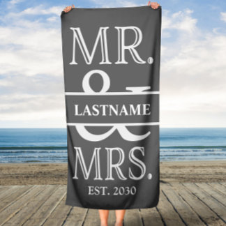 Grey White Mr. en Mrs. Wedding gepersonaliseerd Strandlaken