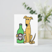 Greyhound met beerflesje briefkaart (Staand voorkant)