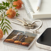 Greyhound Puppy Herfst Delight Pompoen Sleutelhanger (Voorkant Rechts)