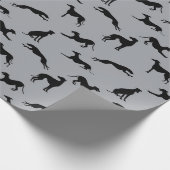 Greyhound Silhouettes Black op grijs Cadeaupapier (Hoek)
