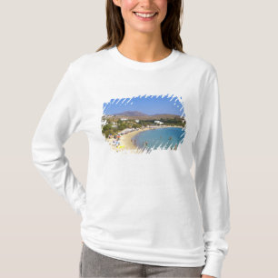 Griekenland, Paros eiland, Krios Beach van bovenaf T-shirt