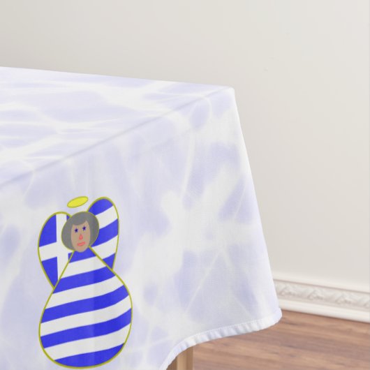 Grieks engel grijs haar geperst in vlaggetableclot tafelkleed (Voorbeeld)