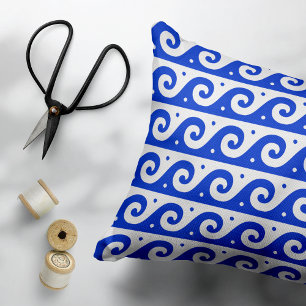 Griekse fret, mediterraan golfpatroon, blauw accent kussen