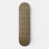 Griekse Meander Key Squares Patroon Bruin Skateboard (Voorkant)