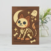 Griezelige skeletkat en spookuitnodiging kaart (Staand voorkant)