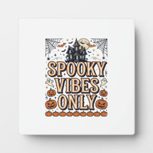 Griezelige Vibes Alleen Vintage Halloween Shirt On Fotoplaat