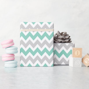 Grijs en Aqua Zigzag Chevron Stripes Cadeaupapier