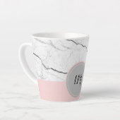 Grijs en Blush White Marble Aangepast Latte Mok (Linkerhoek)