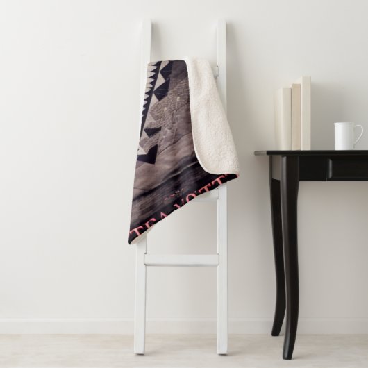 Grijs en Roze Aztec Quilt Sherpa Deken (In situ)