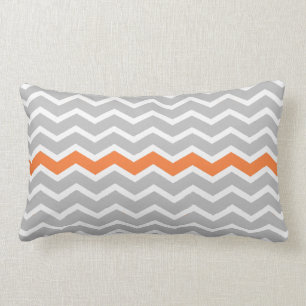 Grijs en wit Chevron Zigzag met Oranje streep Kussen