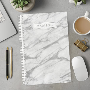 Grijs en wit marmeren gepersonaliseerde naam op ma planner