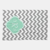 Grijs en wit Zigzag Aangepast monogram Theedoek (Horizontaal)