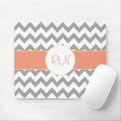 Grijs en zalm Chevron Striped Monogram Muismat (Met muis)