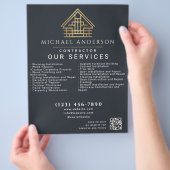 Grijs Minimaal Huis Bouwconstructie QR Code Flyer (Hand)