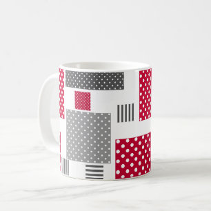 Grijs-rode stippenpatchwork op witte achtergrond koffiemok