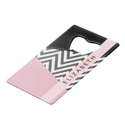 Grijs zigzag, Grijs Chevron, Roze, Jouw naam Kredietkaart Flessenopener (Achterkant Gekanteld)