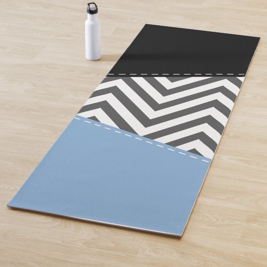 Grijs zigzag, Grijs Chevron, Zigzag Pattern, Blauw Yogamat (In situ)
